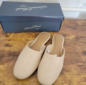 Universal Thread Women's Greta Mules